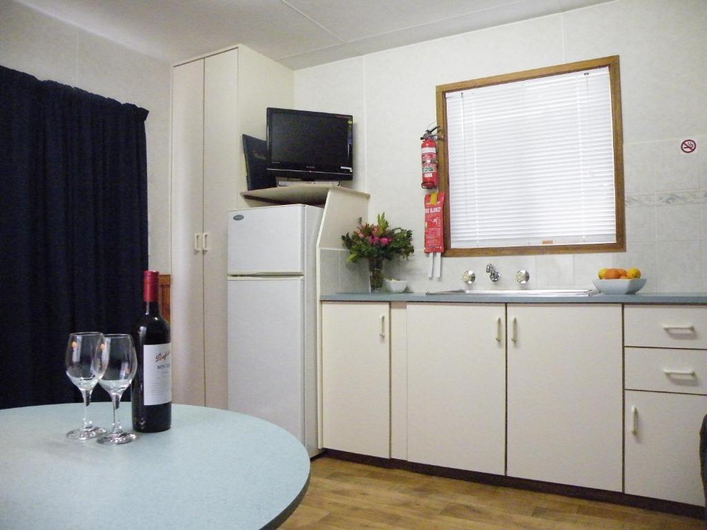 Lake Hamilton Motor Village And Caravan Park Room photo