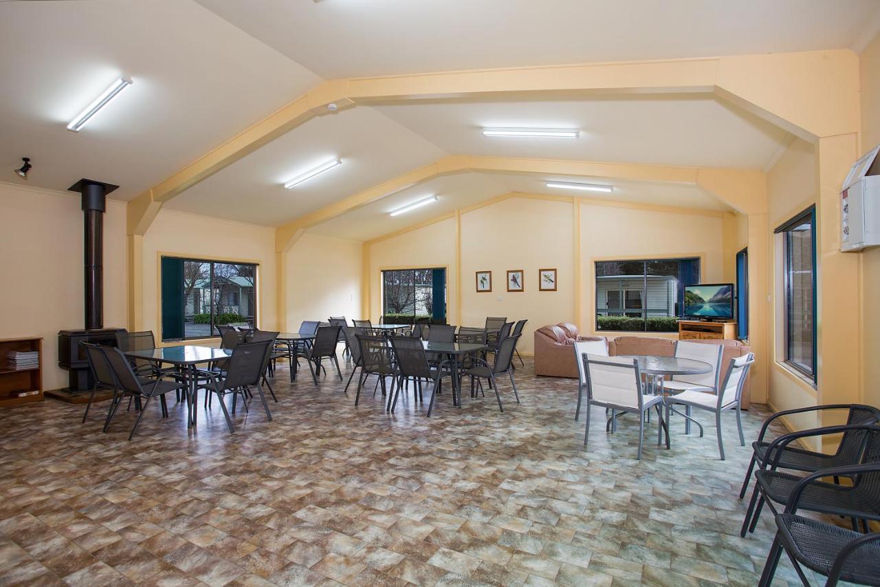 Lake Hamilton Motor Village And Caravan Park Exterior photo
