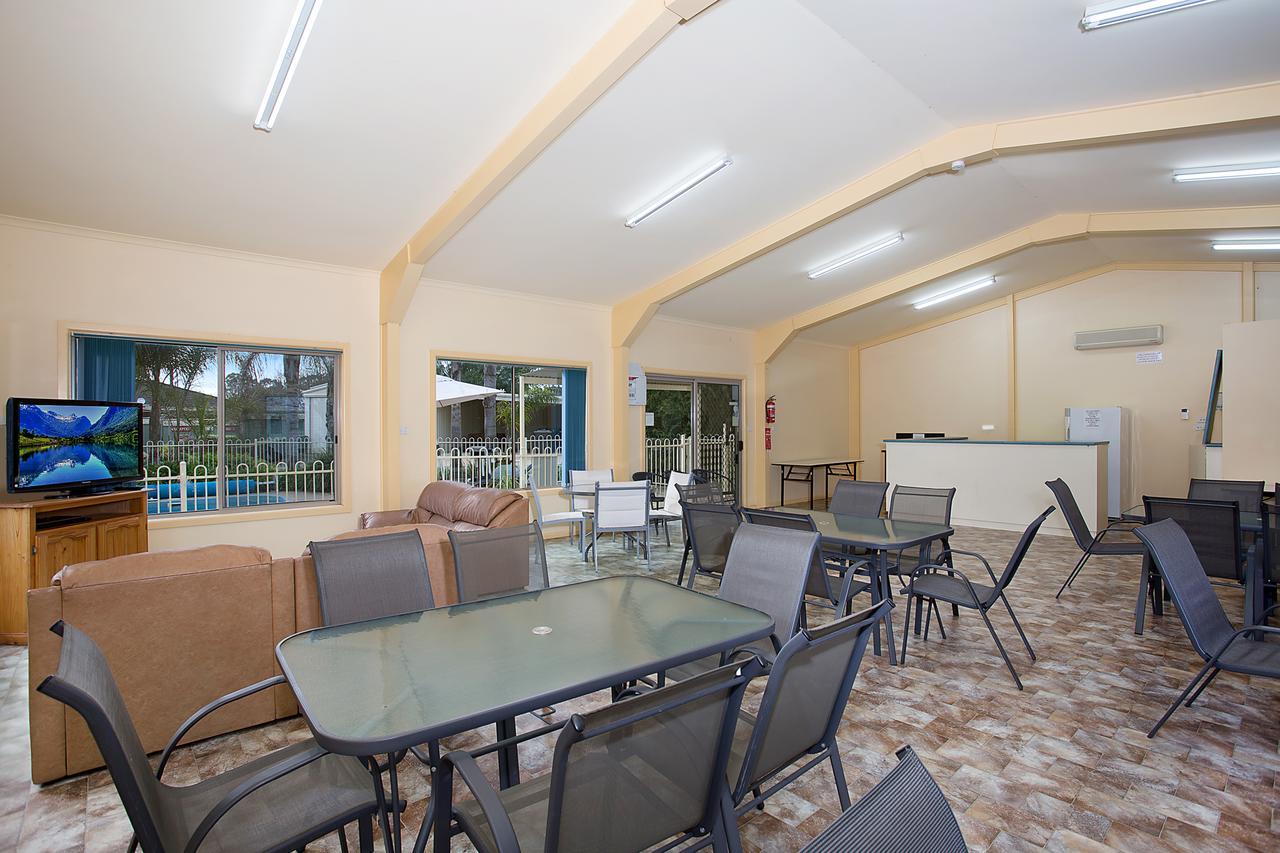 Lake Hamilton Motor Village And Caravan Park Exterior photo